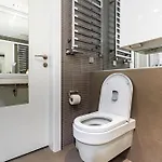 Adm Promenade Loft Maisonette - Parking Garage ブラチスラヴァ