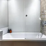 Adm Promenade Loft Maisonette - Parking Garage * ブラチスラヴァ