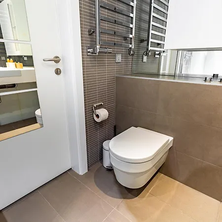 Adm Promenade Loft Maisonette - Parking Garage *