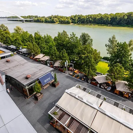 Adm Promenade Loft Maisonette - Parking Garage *