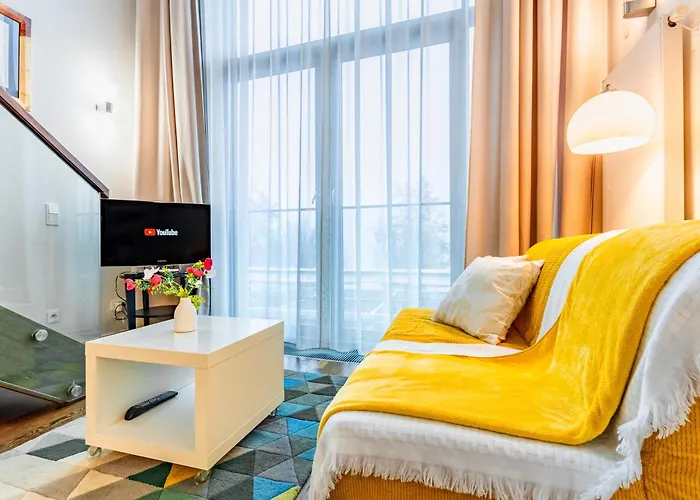 Adm Promenade Loft Maisonette - Parking Garage