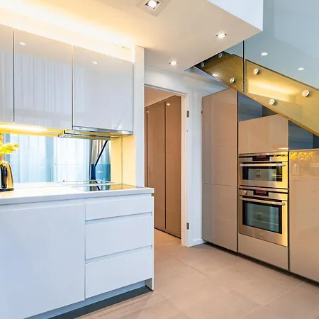 Adm Promenade Loft Maisonette - Parking Garage Bratislava