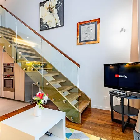 Adm Promenade Loft Maisonette - Parking Garage *